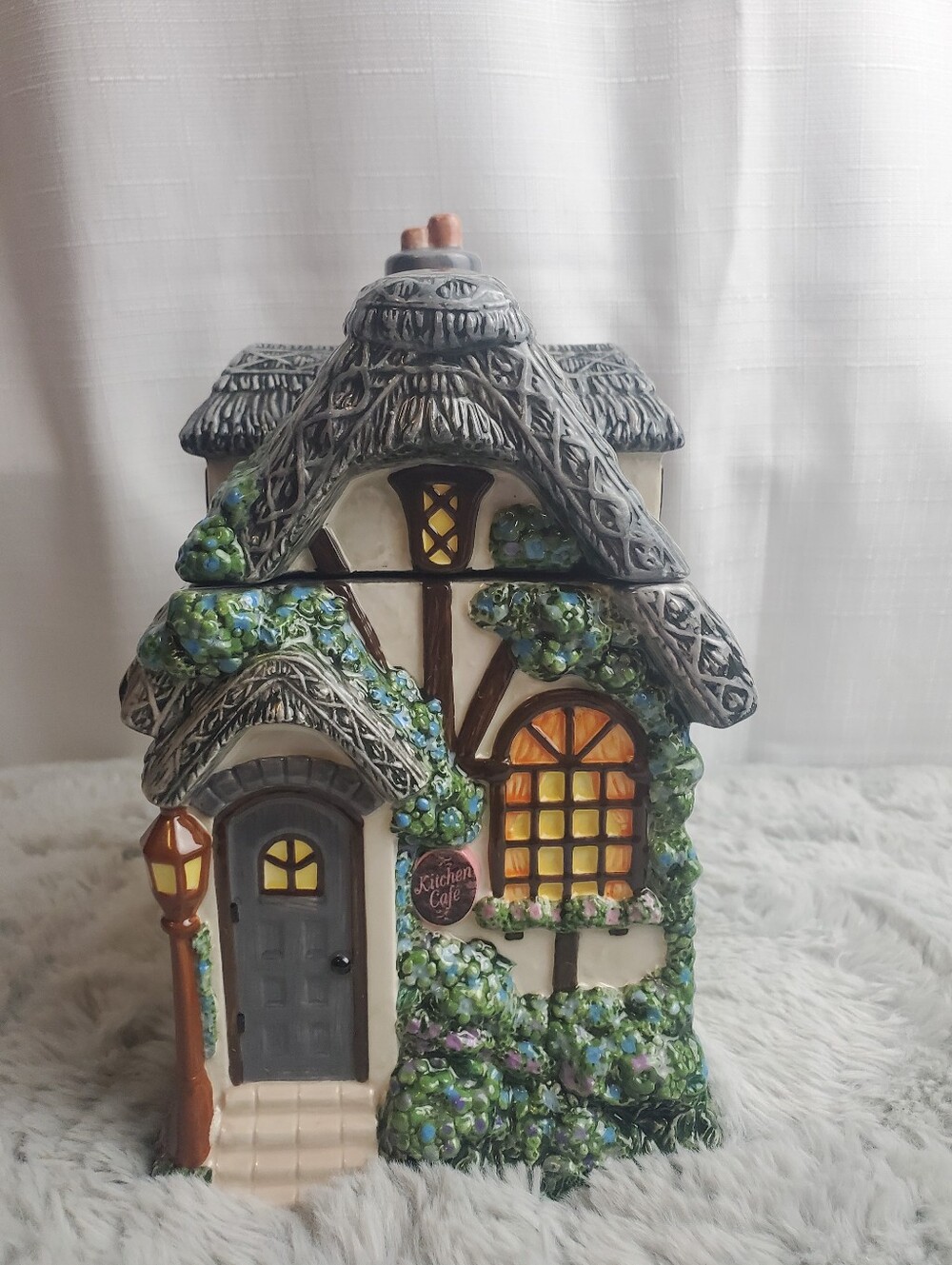 HTF Thomas Kinkade Kitchen Cafe Canister Jar Hawthorne Village Cottage 2006-READ